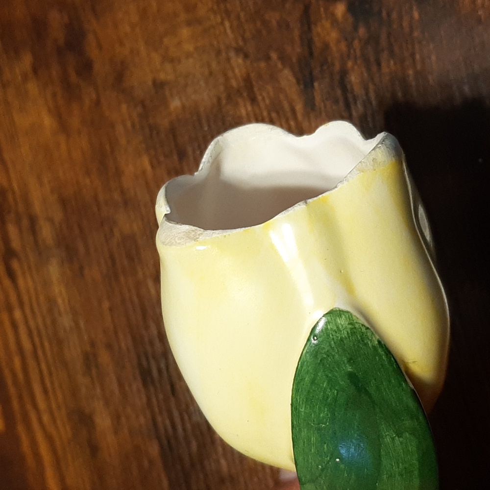 Porcelain Tulip Snowdrop Bell Flower Vintage 5 1/8" Hand Painted - Picture 6 of 9